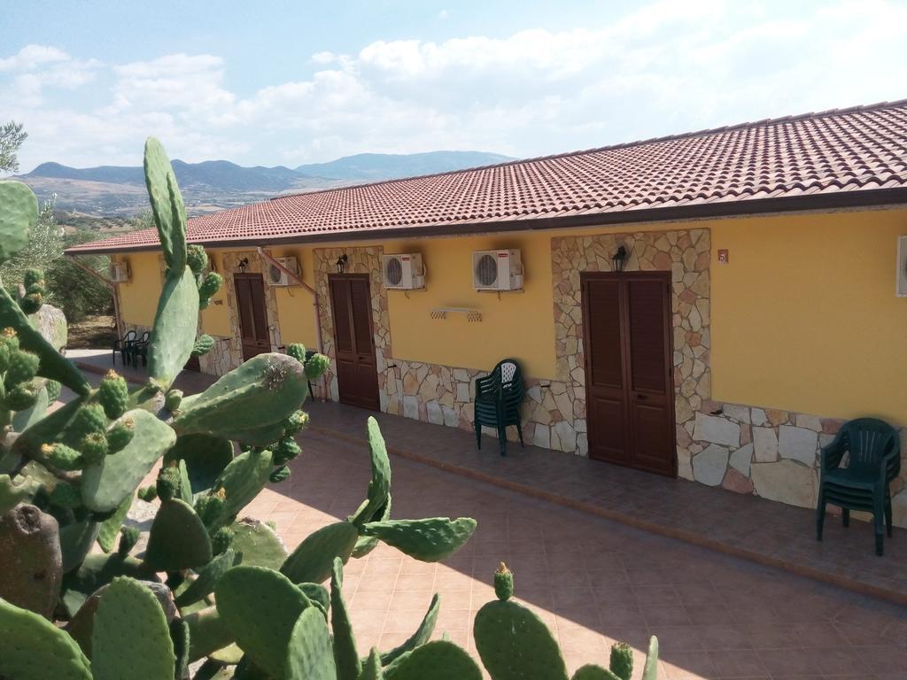 Agriturismo La Targa Buonfornello Zimmer foto