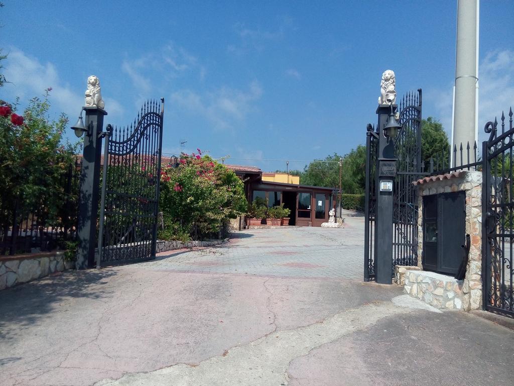 Agriturismo La Targa Buonfornello Exterior foto